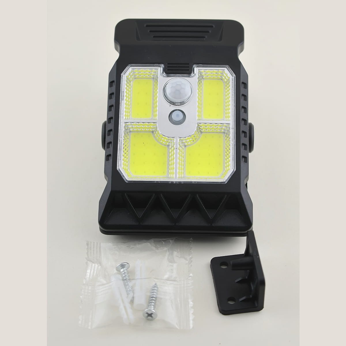 JL-188 clip on solar motion sensor light front view for fence